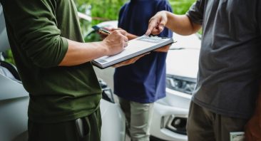 Should-I-Take-The-First-Offer-Of-A-Car-Accident-Settlement