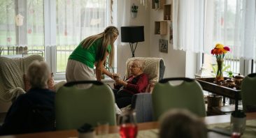 signs of caregiver abuse